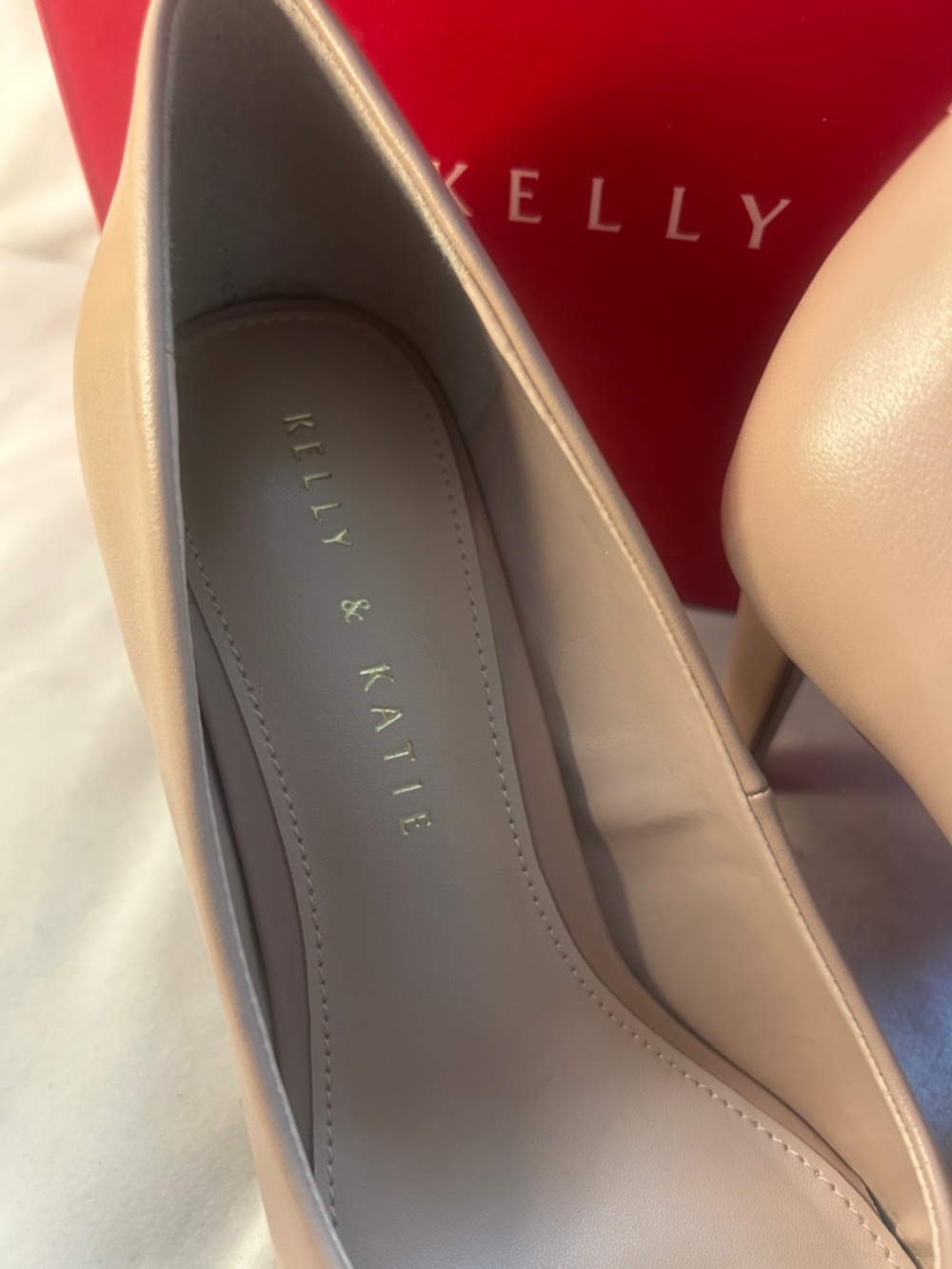 Kelly & Katie Beige Pointed-Toe Mid Heel Pumps - Picture 3 of 7